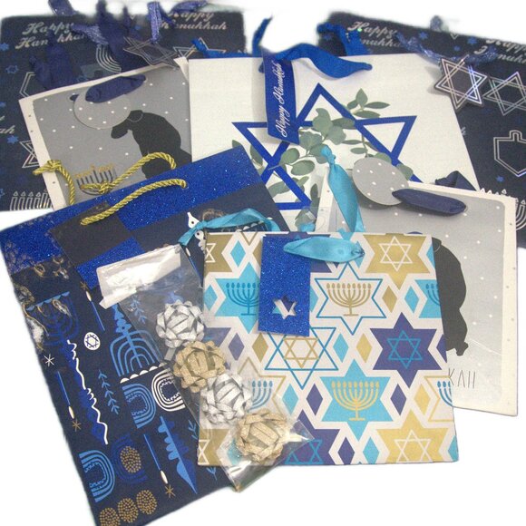 Premium Hanukkah Gift Bag Bundle – Set of 7 - Picture 2 of 3